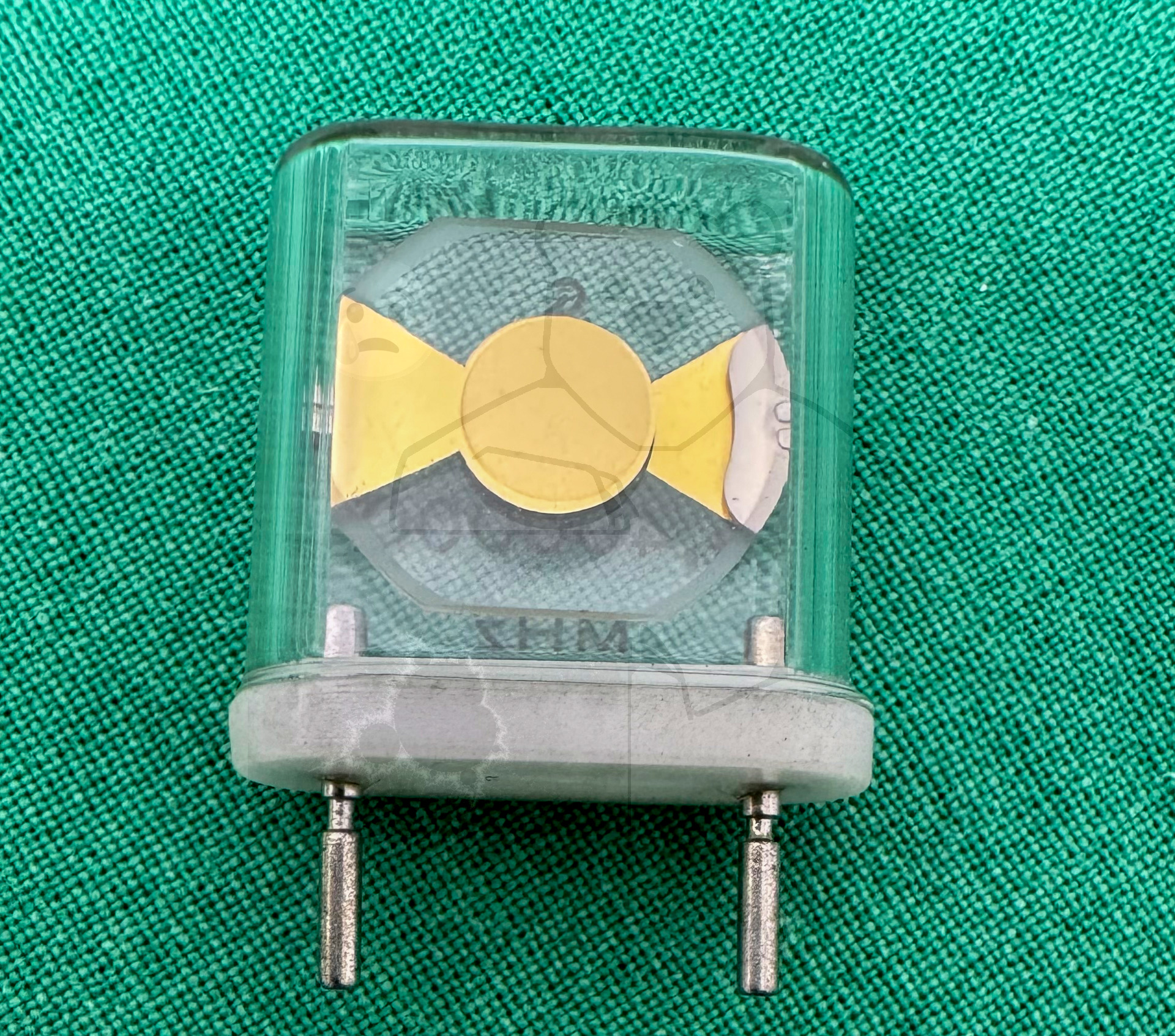 Quarz #6613 4,4 MHz Bild 2